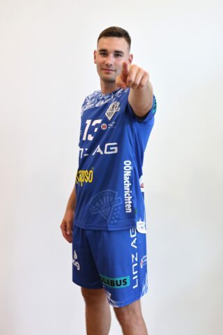 https://www.hclinz.at/wp-content/uploads/2025/08/HLA-25-26-HC-LINZ-AG-Petrovic-Pavle-Copyright-Wolfgang-Pichler-5-320x480.jpg